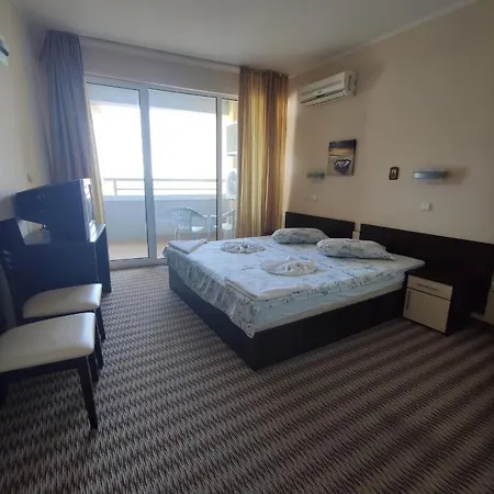 Europroperties Nikea Park Апартаменты